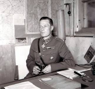 Jalkaväenkenraali Kustaa Tapola